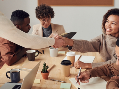 跨境物流挑戰(zhàn)與應(yīng)對策略探討 跨境物流挑戰(zhàn)與應(yīng)對策略探討