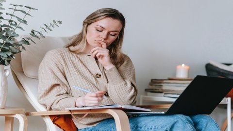 跨境電商平臺(tái)需要維護(hù)消費(fèi)者關(guān)系。