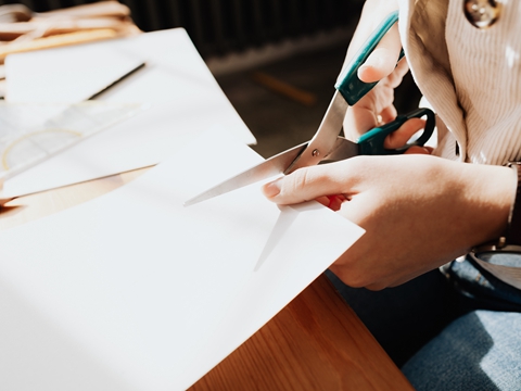 英國(guó)清關(guān)需提供地址？如何解決？