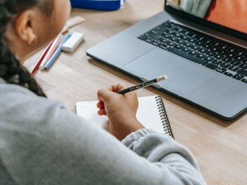 紐約婚姻移民拒簽率超50%，真實(shí)材料準(zhǔn)備要點(diǎn)解析