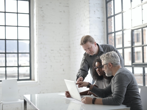 香港中環(huán)辦公室租金飆升，小辦公室租賃成新寵