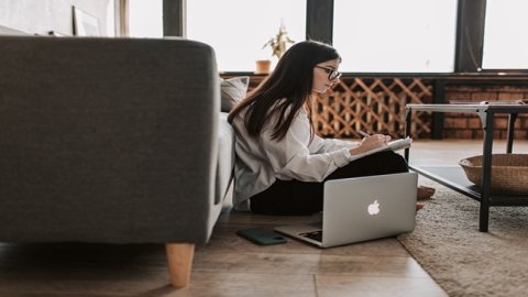 跨境物流企業(yè)不應(yīng)為購置方再次銷售商品提供便利。