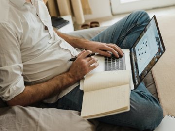 香港銀行賬戶更新周期及影響因素詳解